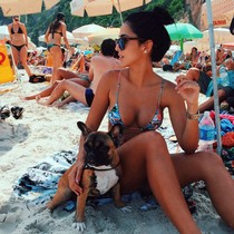 Hot MILF facesitting &